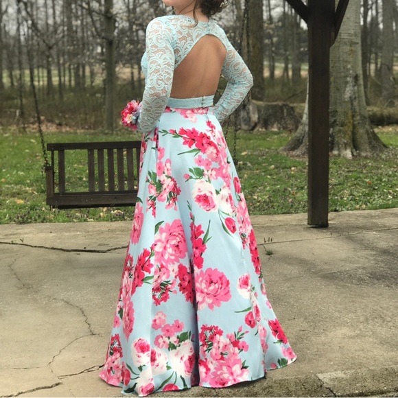 Bee Darlin Dresses & Skirts - Bee Darlin Floral Two Piece Prom Dress